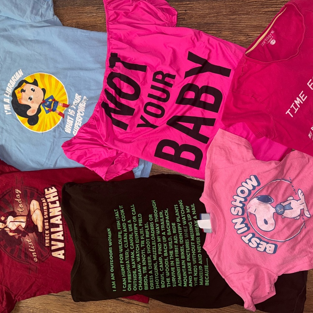 GAP Pink Snoopy Graphic Tee
